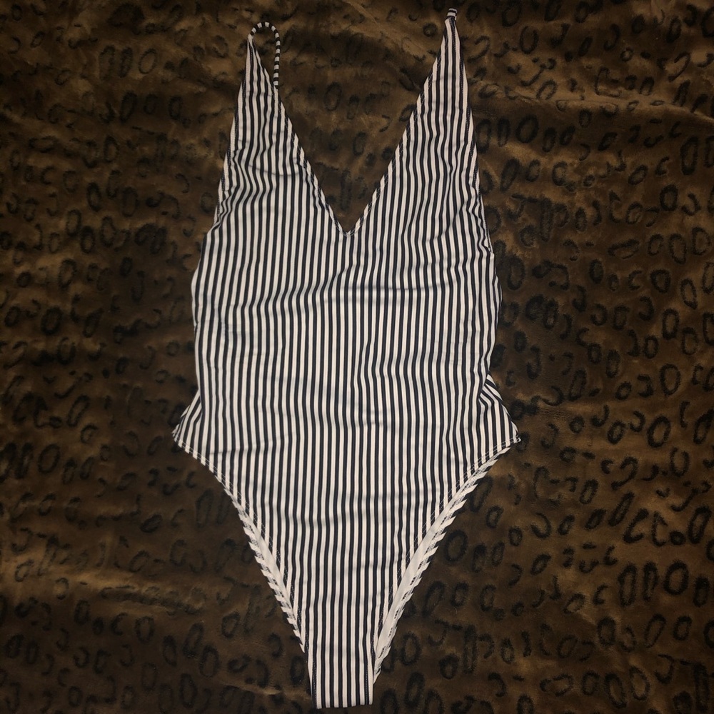 Forever 21 bathing suit